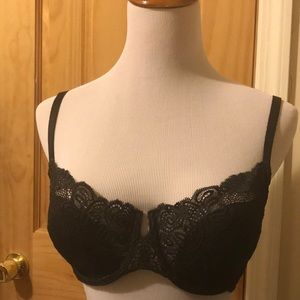 New w/ tag Victoria’s Secret Very Sexy Push-up bra